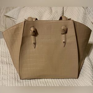 Kelly Wynne Carryall Y’all Tote - Gently Used - $90